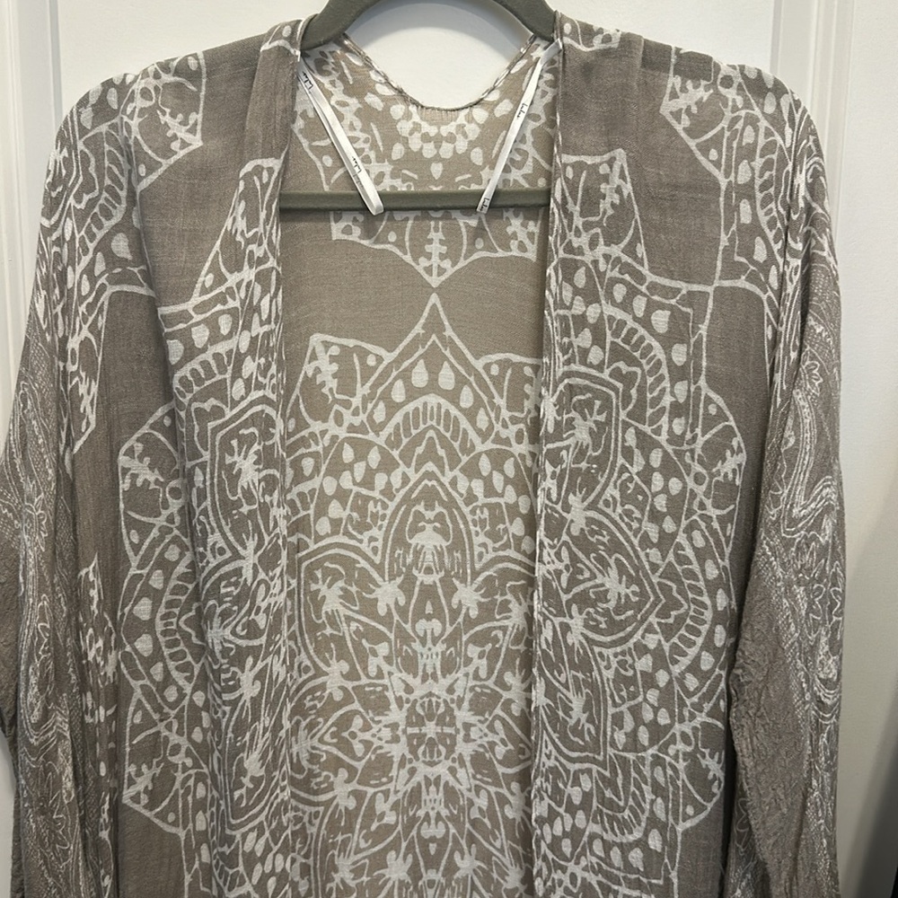 Lulus Sun Daze Grey Print Cover-Up One Size - Picture 7 of 10